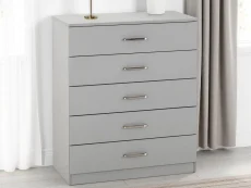 Seconique Dakota Light Grey Wooden 5 Drawer Chest of Drawers Seconique Dakota Light Grey Wooden 5 Drawer Chest of Drawers